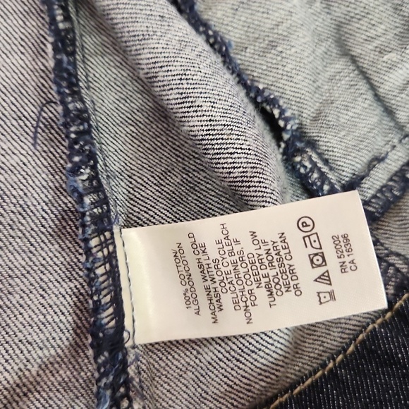 - DKNY. Y2K Short Jean Jacket  Size XS/S - Picture 8 of 11